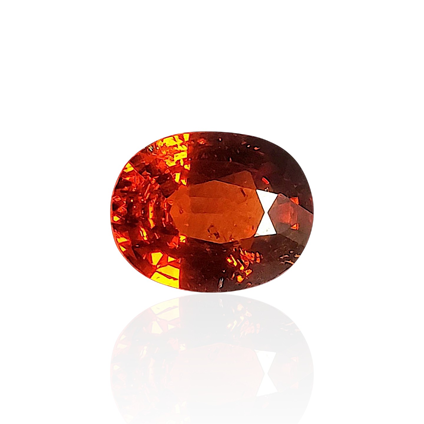 - Grenat Spessartite de Namibie — 2,60 cts (Taille "Ovale Mixte")