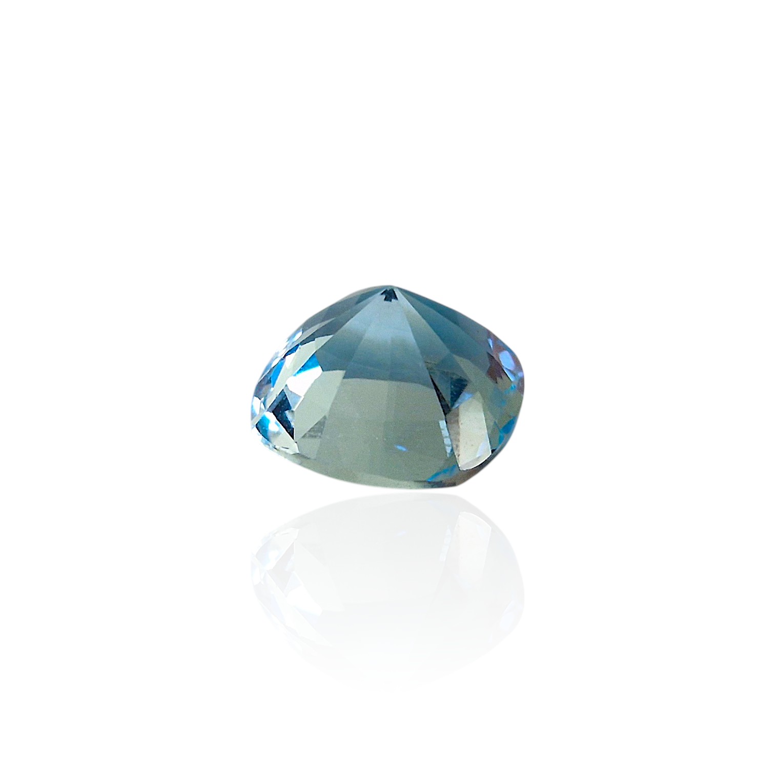 - Topaze Sky-Blue du Brésil — 7,085 cts (Taille "Coussin Mixte") – Image 6