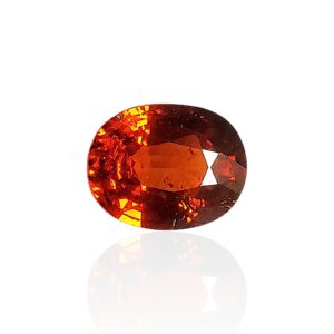 - Grenat Spessartite de Namibie — 2,60 cts (Taille "Ovale Mixte")