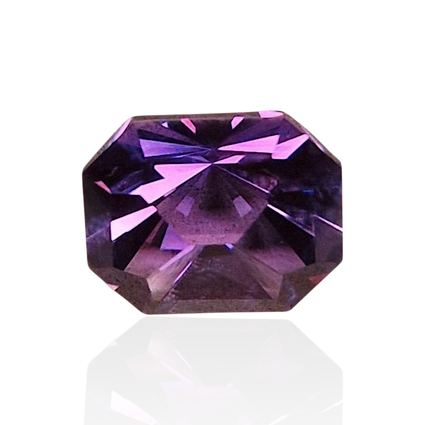 - Améthyste du Rwanda – 8.35 carats, Taille Seewatch – Image 4