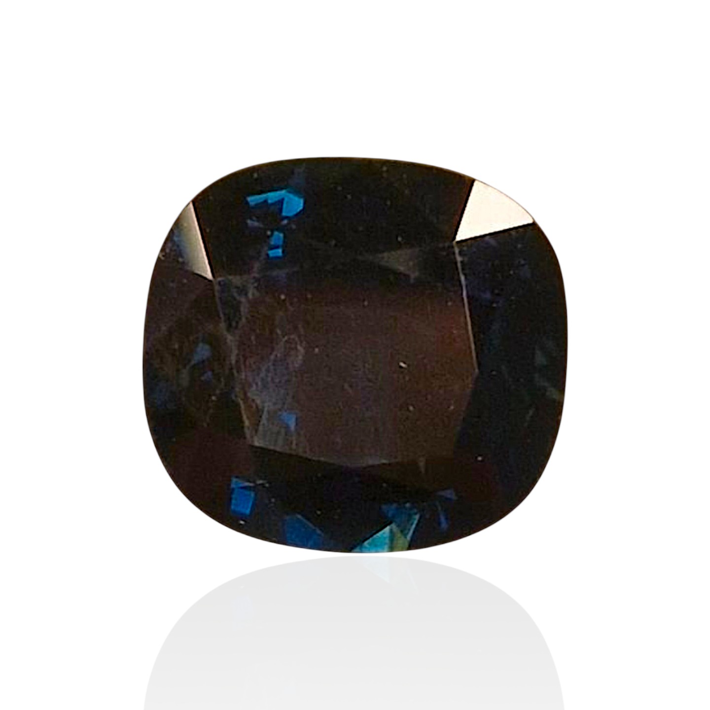 - Saphir d'australie – 10.025 carats, Taille Coussin – Image 3
