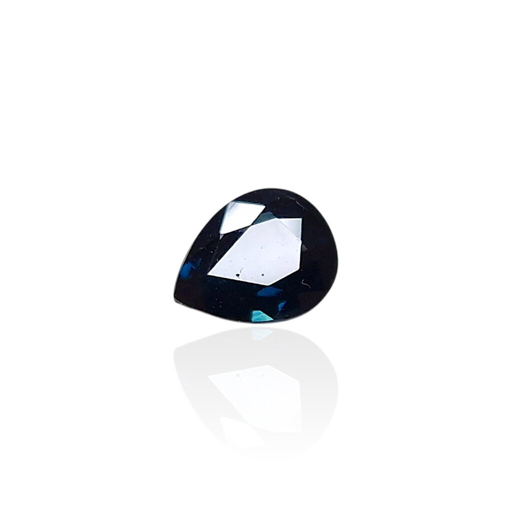 Saphir du Nigeria — 1,015 cts (Taille “Goutte Mixte” — Élégance Bleu Nuit)