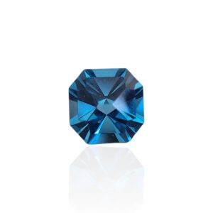 - Topaze Bleue "Electric Blue" - 7,06 carats - Taille Signature "Seewatch" - Naturelle et Certifiée