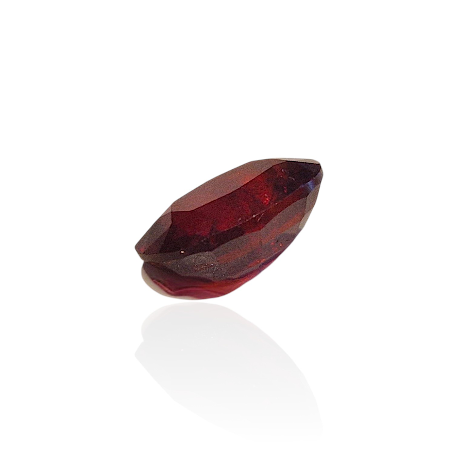 - Grenat Spessartite d’Afrique — 4,31 cts (Taille “Ovale Mixte” — Éclat de Rouge Orangé) – Image 5
