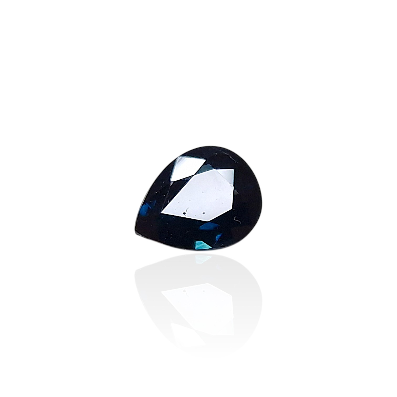 Saphir du Nigeria — 1,015 cts (Taille “Goutte Mixte” — Élégance Bleu Nuit)