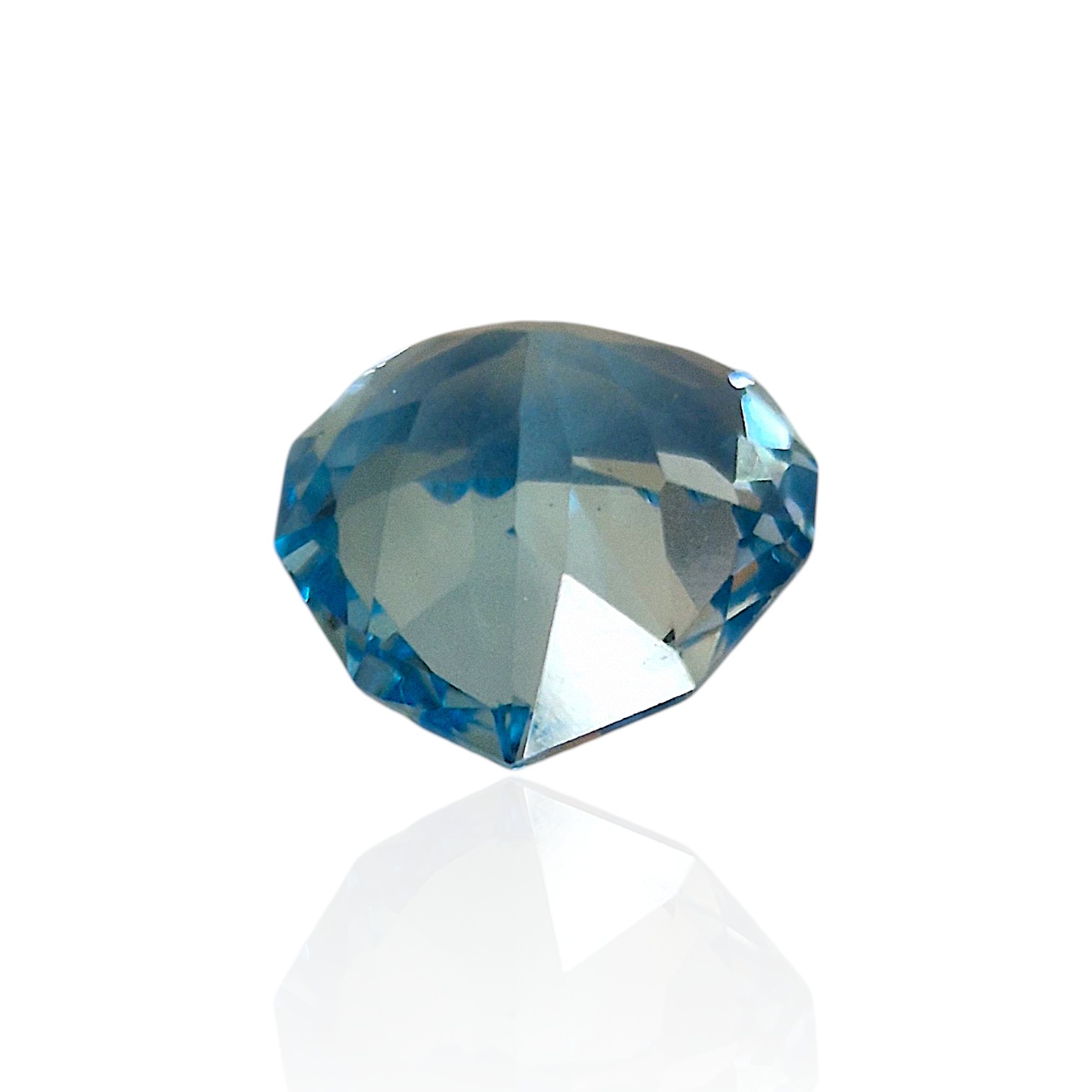 - Topaze Bleue du Brésil — 7,52 cts (Taille « Cœur Mixte » — Couleur Sky Blue) – Image 5