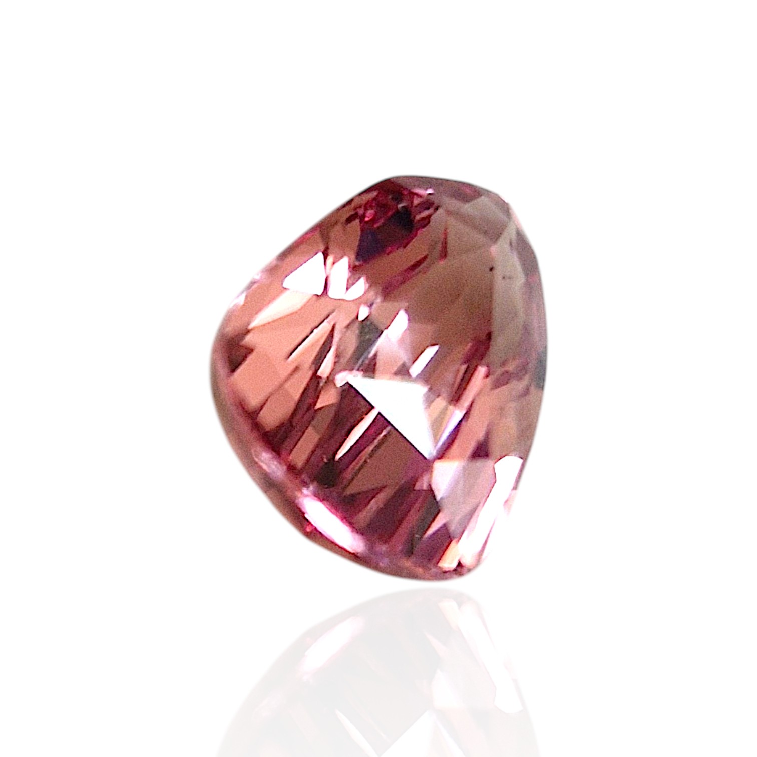 - Grenat Malaya de Madagascar — 2,435 cts (Taille « Custom Cut » — Couleur Peach Pink) – Image 4