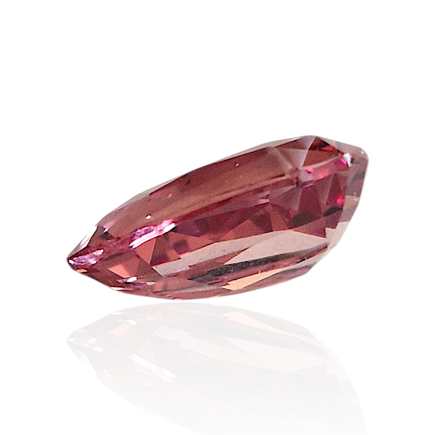 - Grenat Malaya de Madagascar — 2,435 cts (Taille « Custom Cut » — Couleur Peach Pink) – Image 6