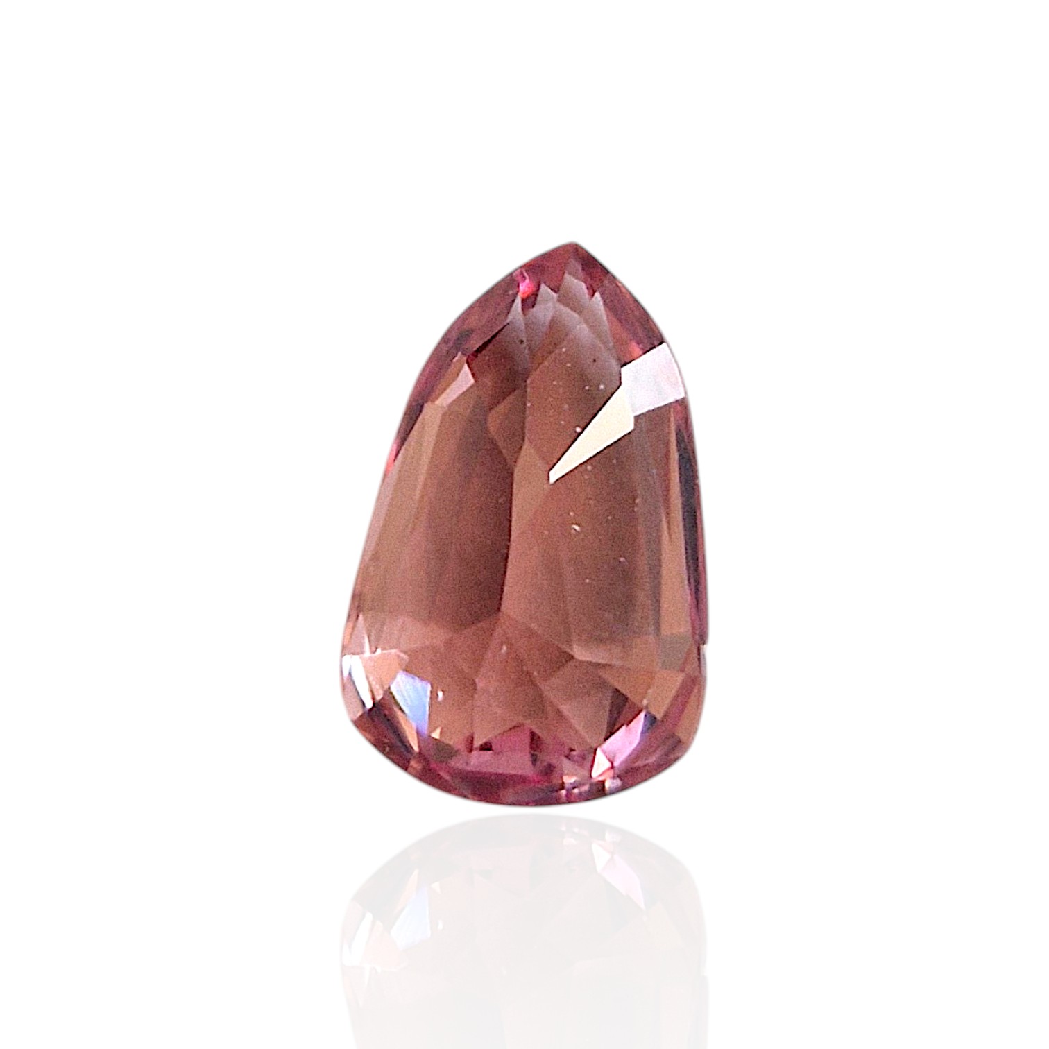 - Grenat Malaya de Madagascar — 2,435 cts (Taille « Custom Cut » — Couleur Peach Pink) – Image 9