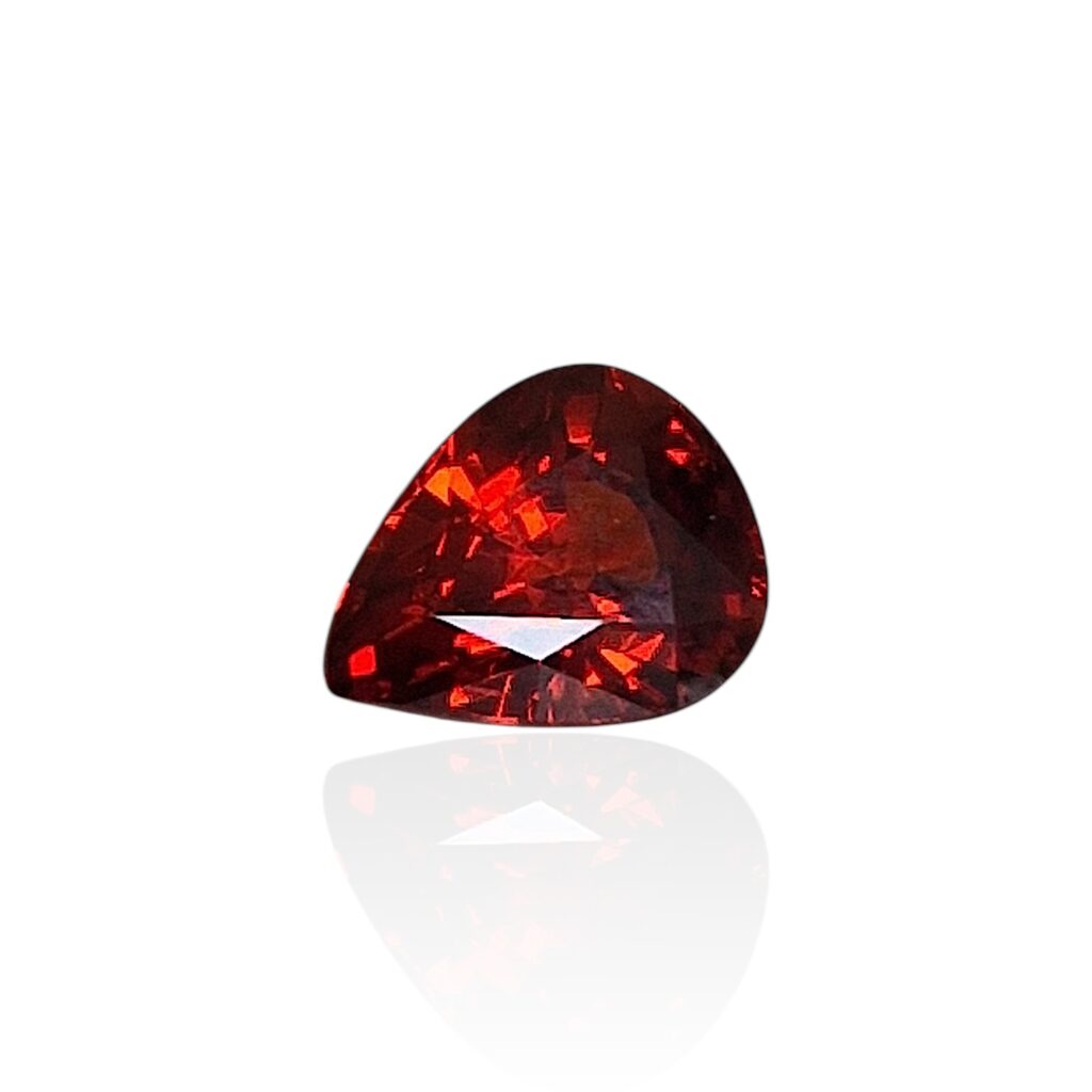Grenat Spessartite de Tanzanie — 2,41 cts (Taille « Goutte Mixte » — Éclat Orange Intense)
