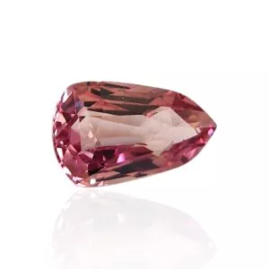- Grenat Malaya de Madagascar — 2,435 cts (Taille « Custom Cut » — Couleur Peach Pink)